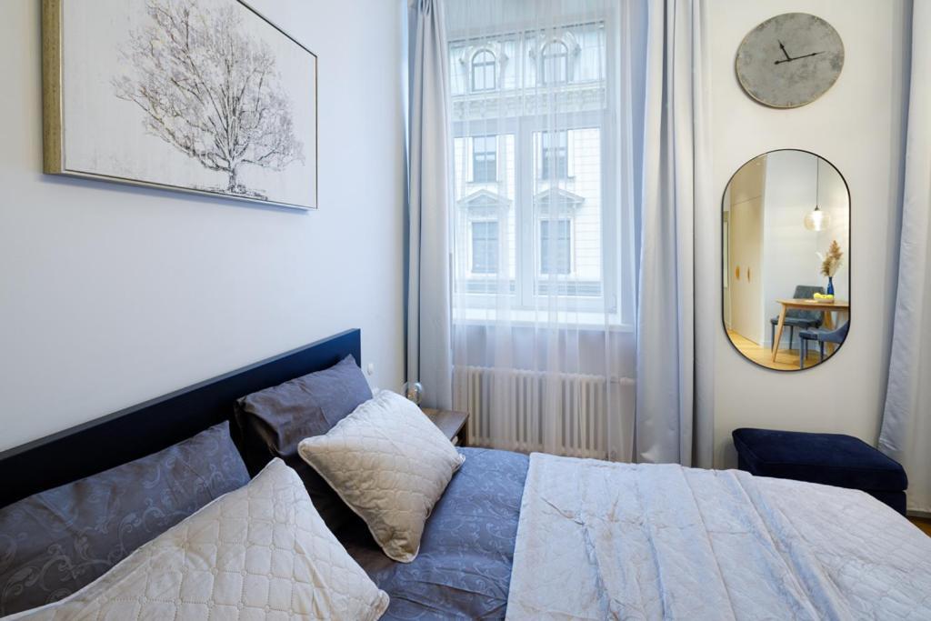 Kalnina Street Studio Apartment Riga Exterior photo